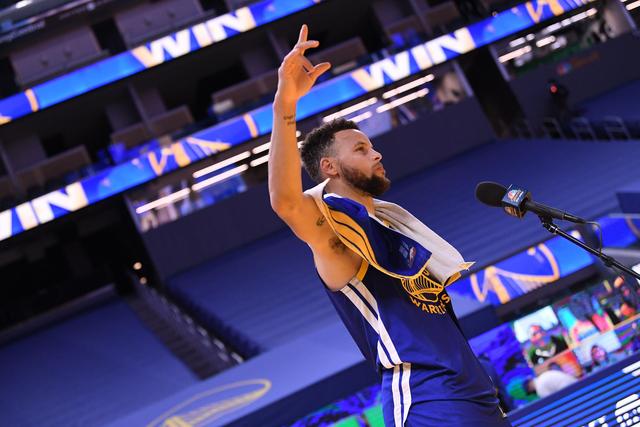 那不勒斯嫌加纳乔太贵 求购多特边锋阿德耶米